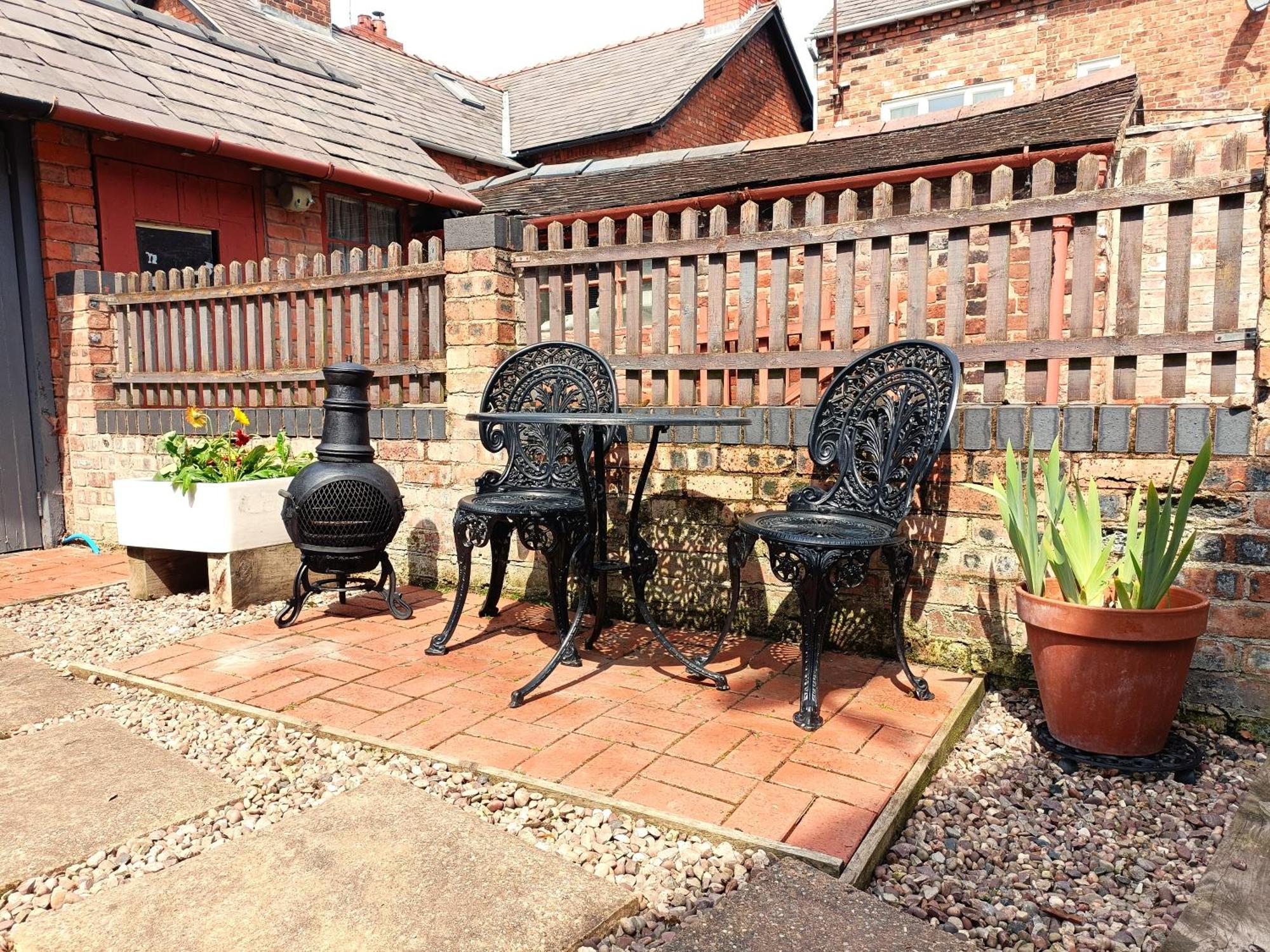 Charming Terrace Home In Whitchurch Whitchurch  Exterior photo