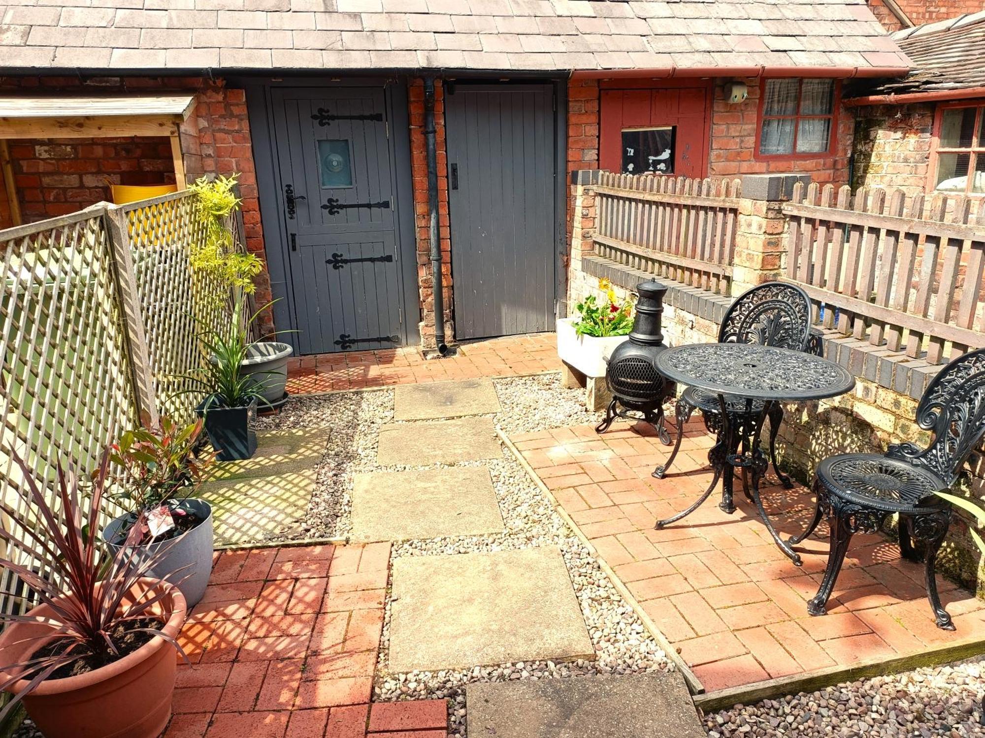 Charming Terrace Home In Whitchurch Whitchurch  Exterior photo